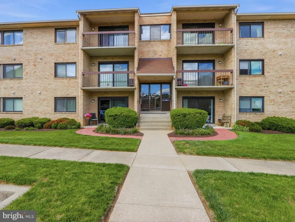 3 SUMMIT HILL CT #C3 Baltimore, MD 21228