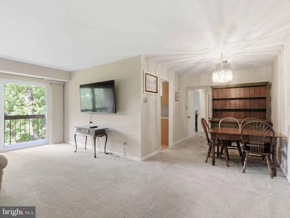 3 SUMMIT HILL CT #C3 Baltimore, MD 21228