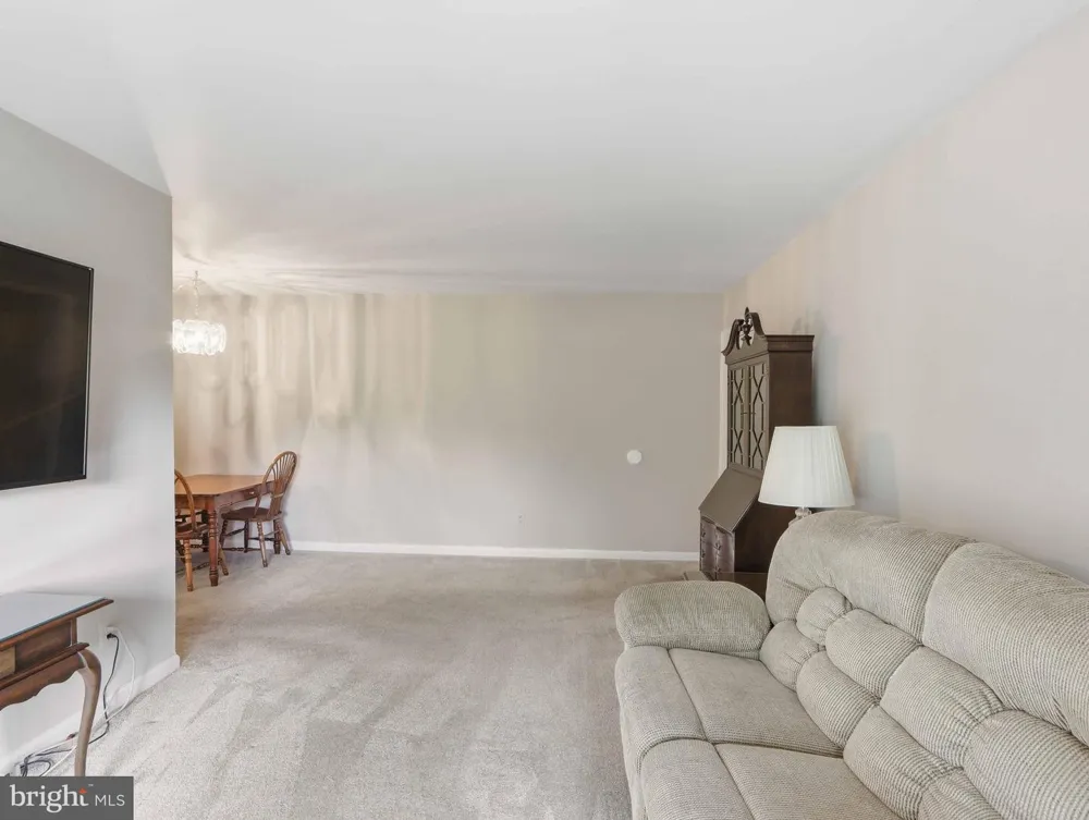 3 SUMMIT HILL CT #C3 Baltimore, MD 21228