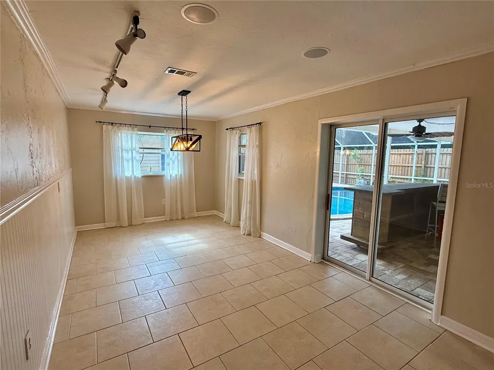 2729 NODOSA DRIVE Sarasota, FL 34232