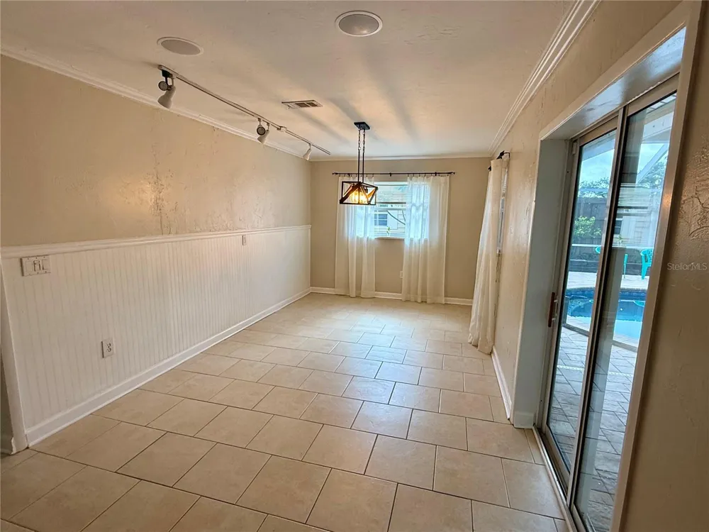 2729 NODOSA DRIVE Sarasota, FL 34232