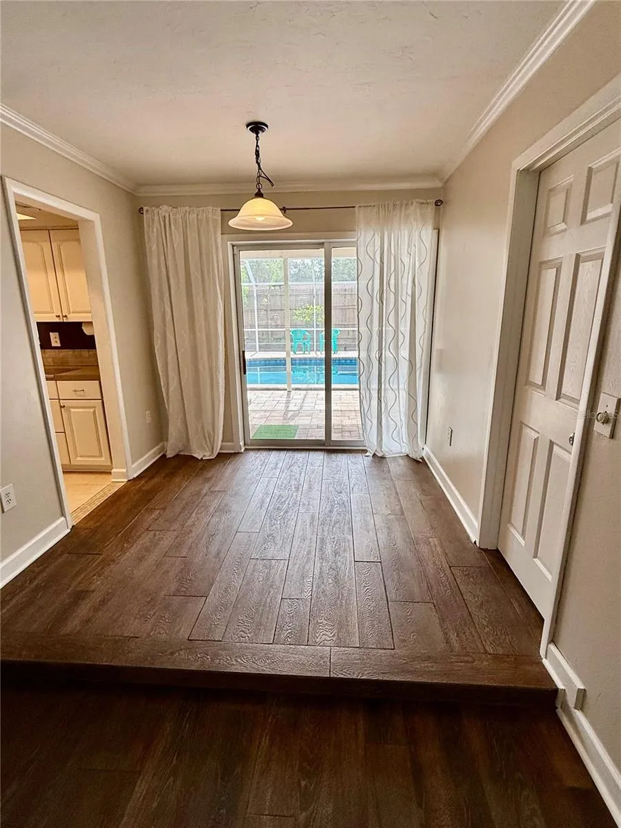 2729 NODOSA DRIVE Sarasota, FL 34232