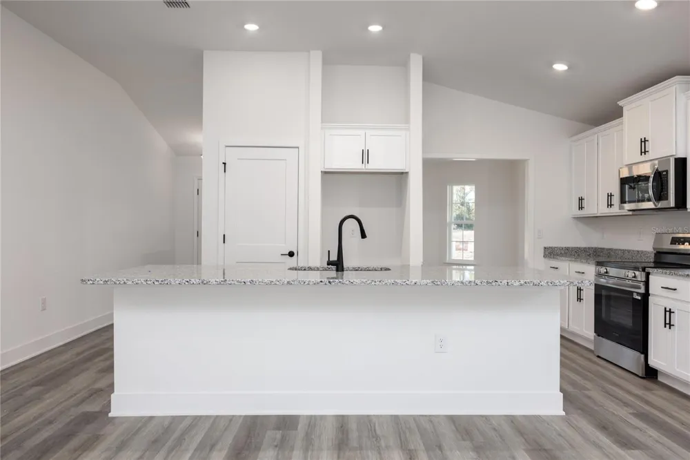 25039 SW 250TH PLACE Newberry, FL 32669