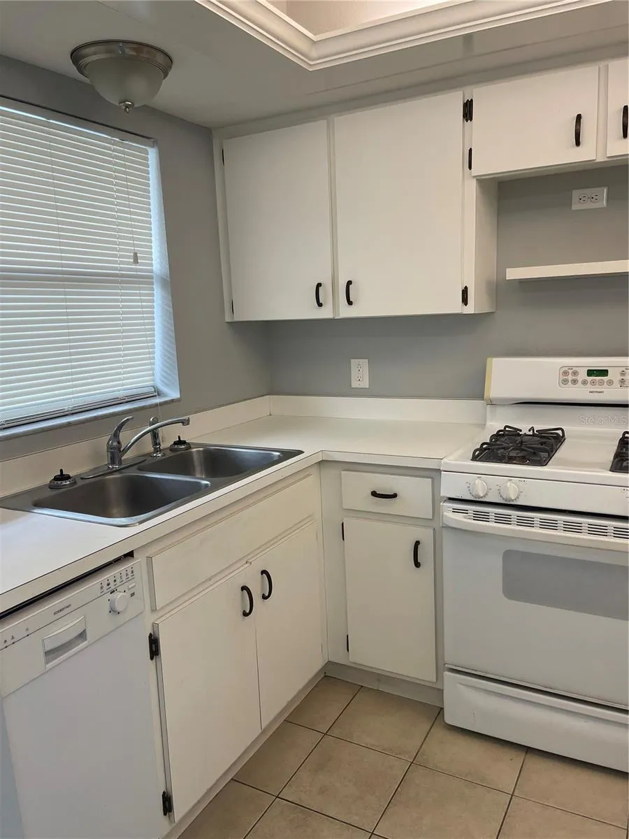 150 EL DORADO #105 Winter Haven, FL 33884