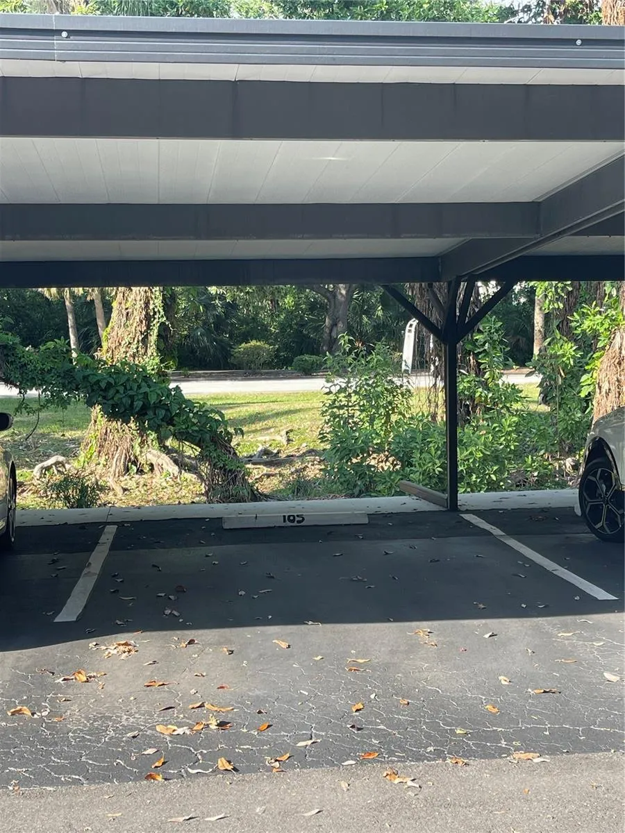 150 EL DORADO #105 Winter Haven, FL 33884