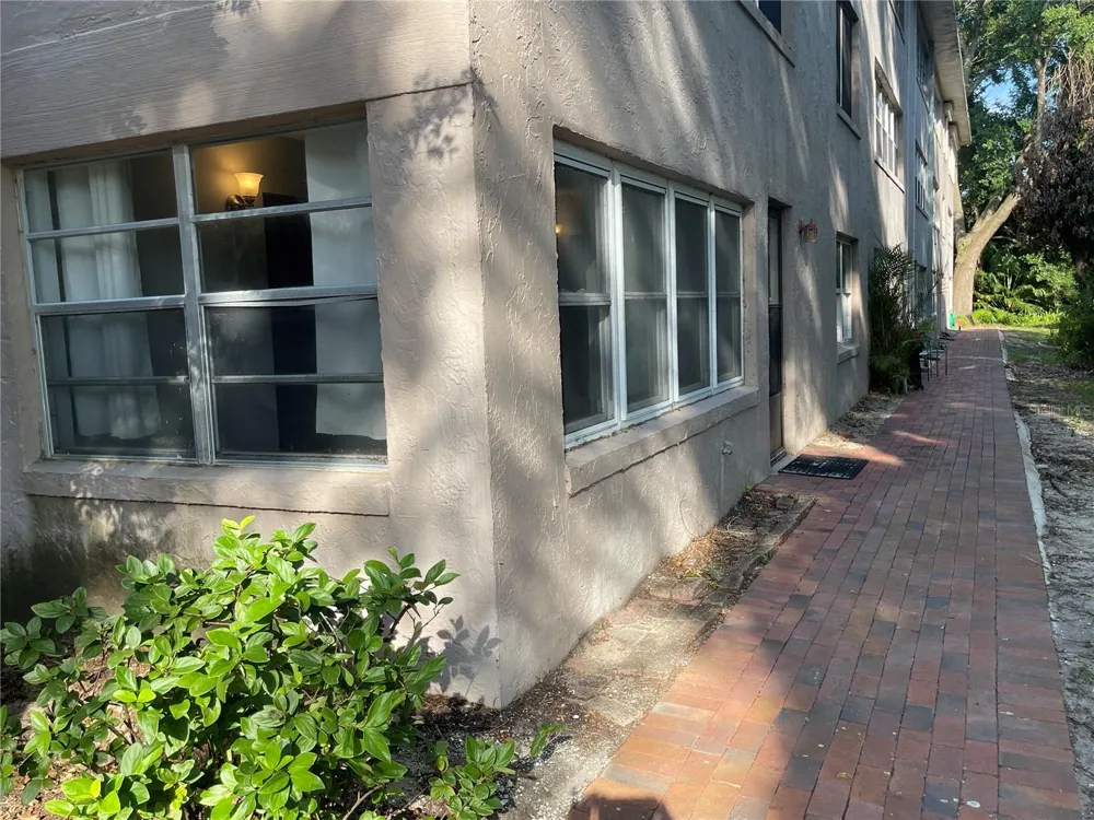 150 EL DORADO #105 Winter Haven, FL 33884