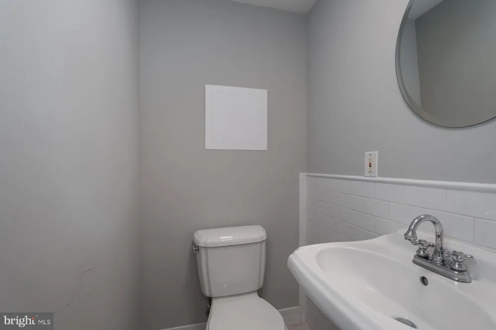 4 MANOR AVENUE Princeton, NJ 08540