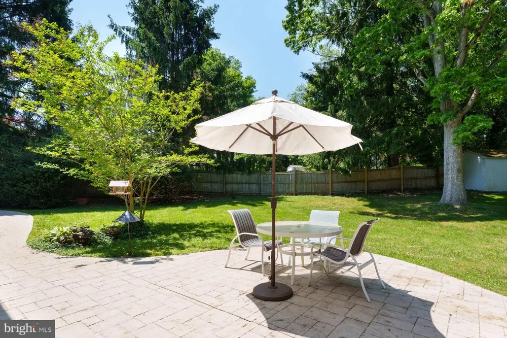 4 MANOR AVENUE Princeton, NJ 08540