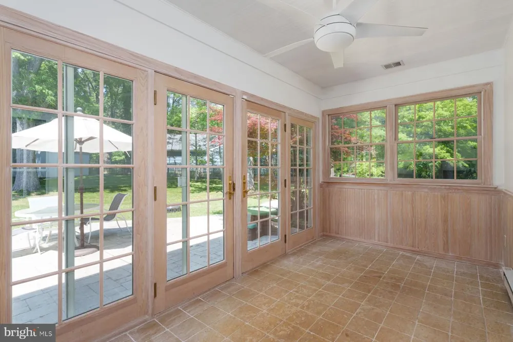 4 MANOR AVENUE Princeton, NJ 08540