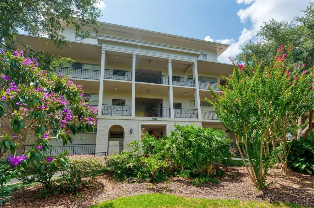 700 MELROSE AVENUE #J24 Winter Park, FL 32789
