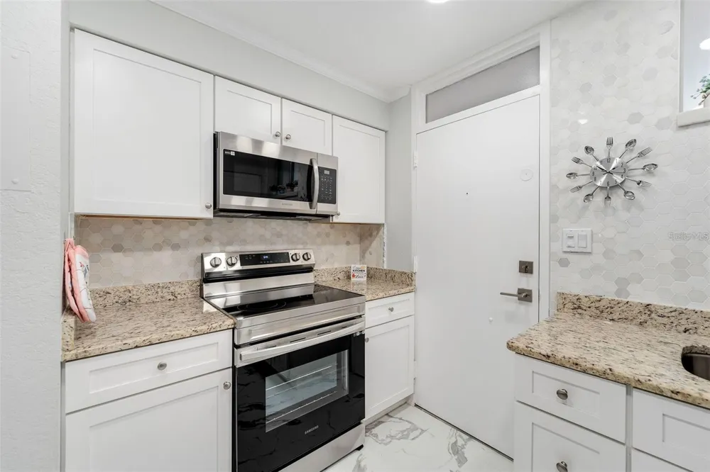 700 MELROSE AVENUE #J24 Winter Park, FL 32789
