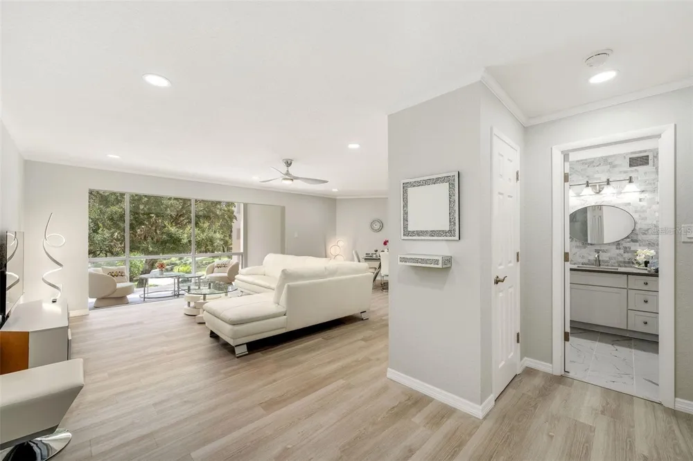 700 MELROSE AVENUE #J24 Winter Park, FL 32789