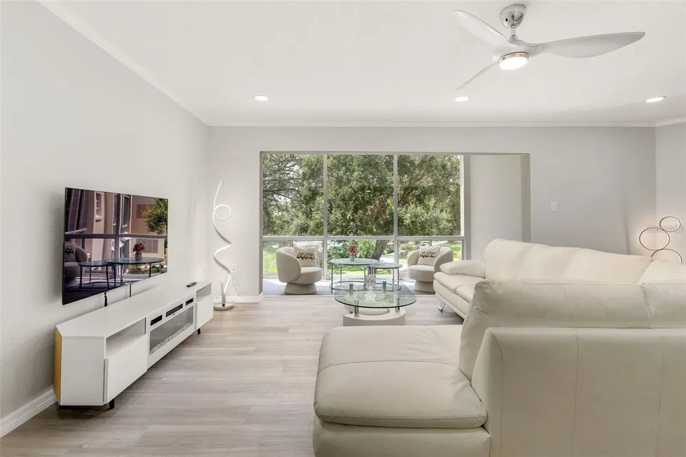 700 MELROSE AVENUE #J24 Winter Park, FL 32789