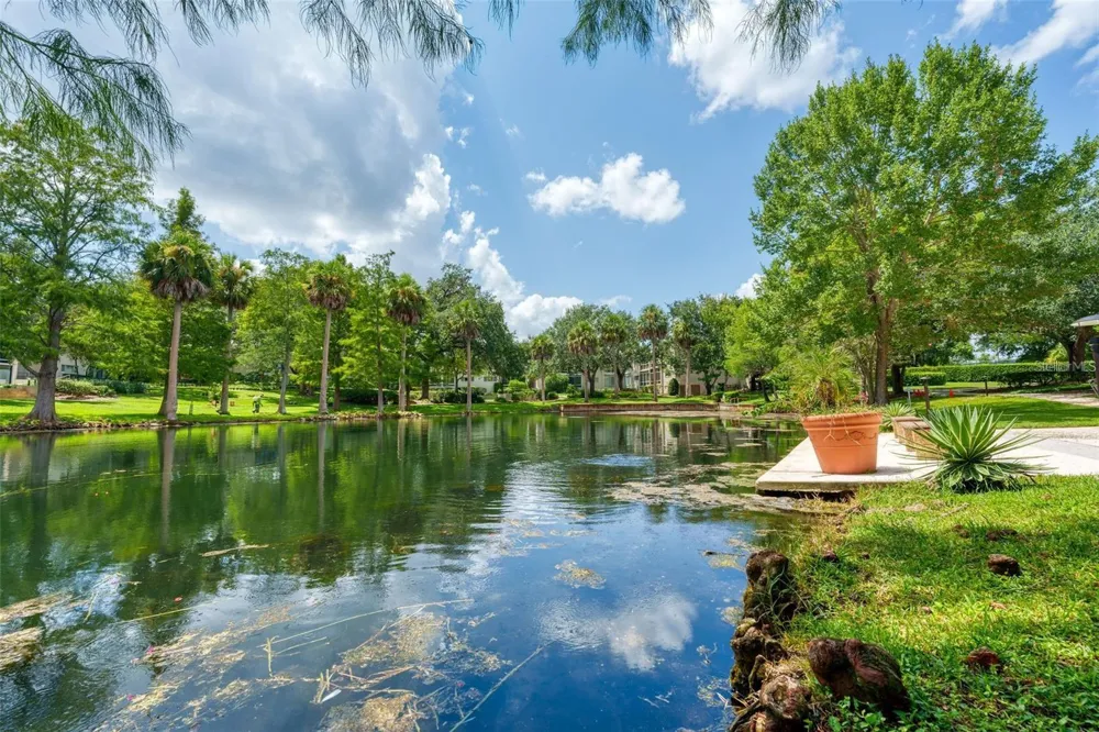 700 MELROSE AVENUE #J24 Winter Park, FL 32789