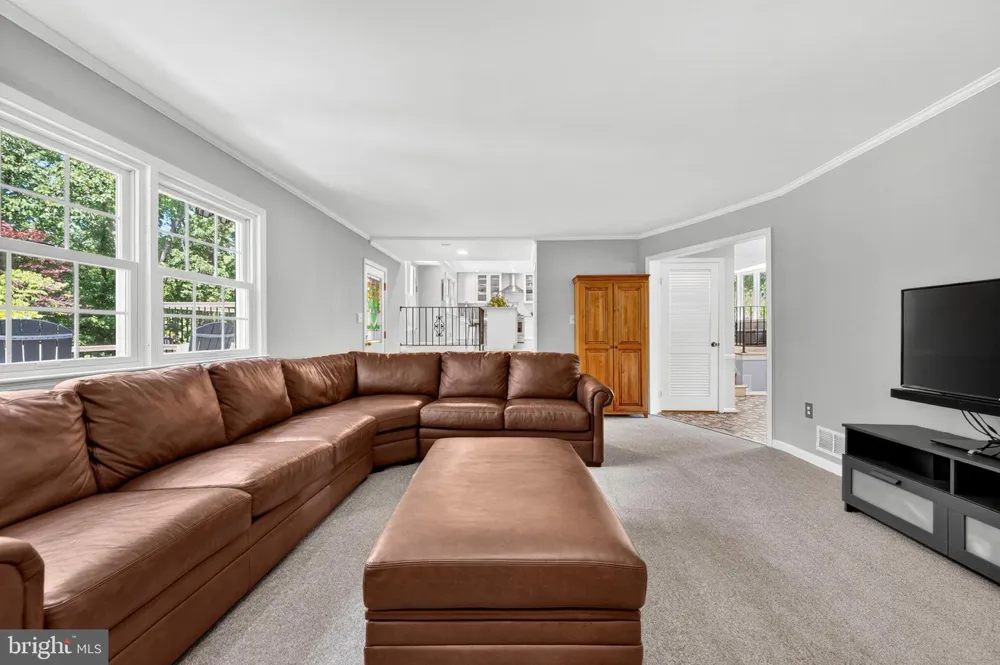 3914 RIVE DRIVE Alexandria, VA 22309