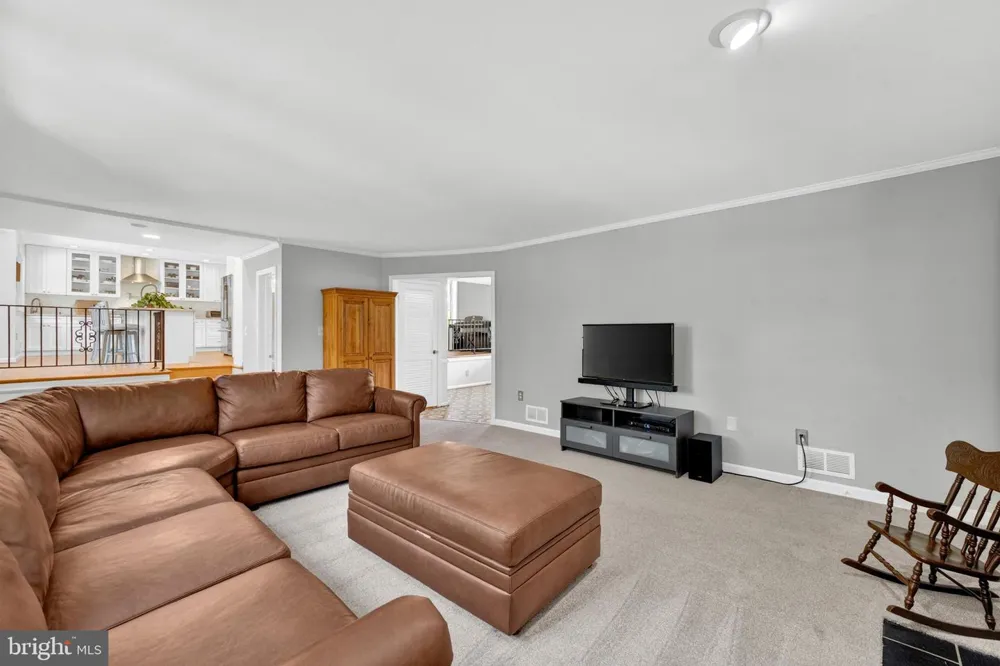3914 RIVE DRIVE Alexandria, VA 22309