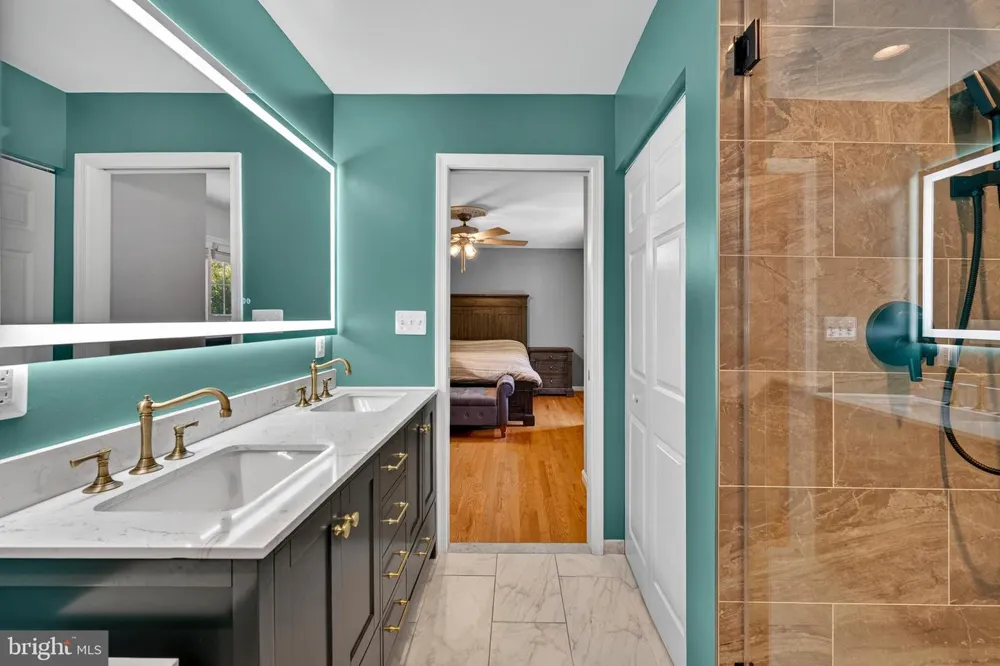 3914 RIVE DRIVE Alexandria, VA 22309