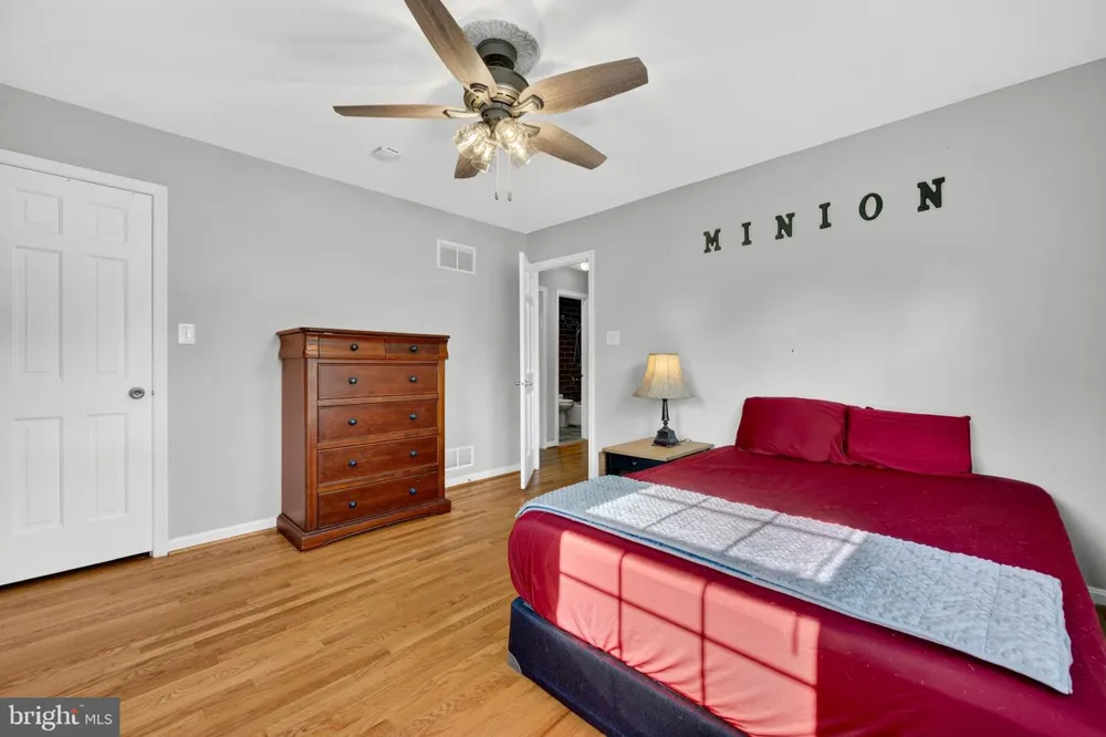 3914 RIVE DRIVE Alexandria, VA 22309