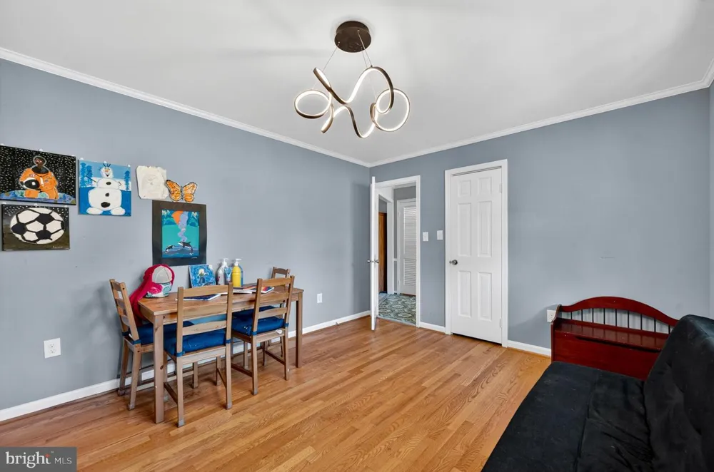 3914 RIVE DRIVE Alexandria, VA 22309