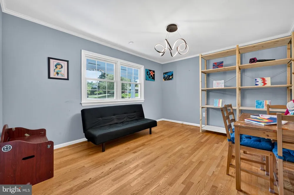 3914 RIVE DRIVE Alexandria, VA 22309