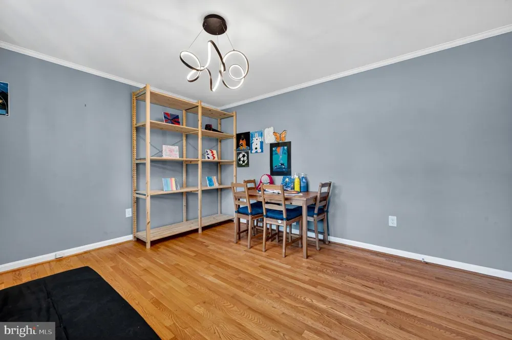3914 RIVE DRIVE Alexandria, VA 22309