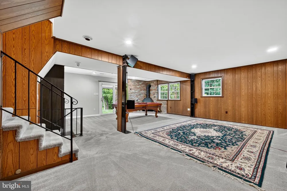 3914 RIVE DRIVE Alexandria, VA 22309
