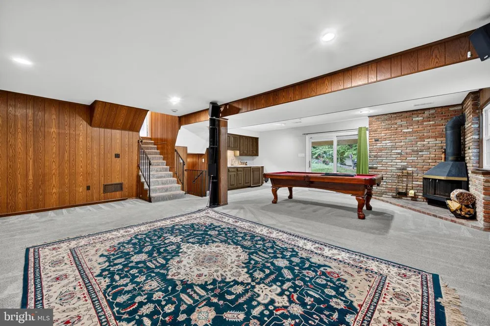 3914 RIVE DRIVE Alexandria, VA 22309