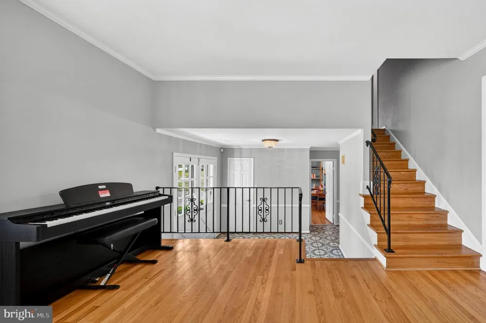 3914 RIVE DRIVE Alexandria, VA 22309