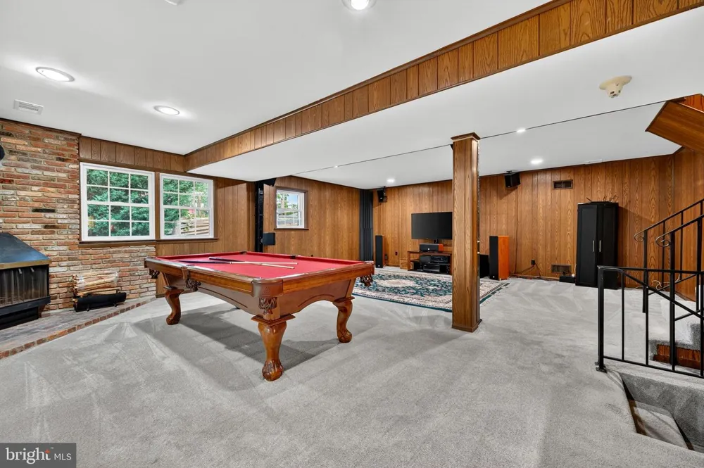 3914 RIVE DRIVE Alexandria, VA 22309