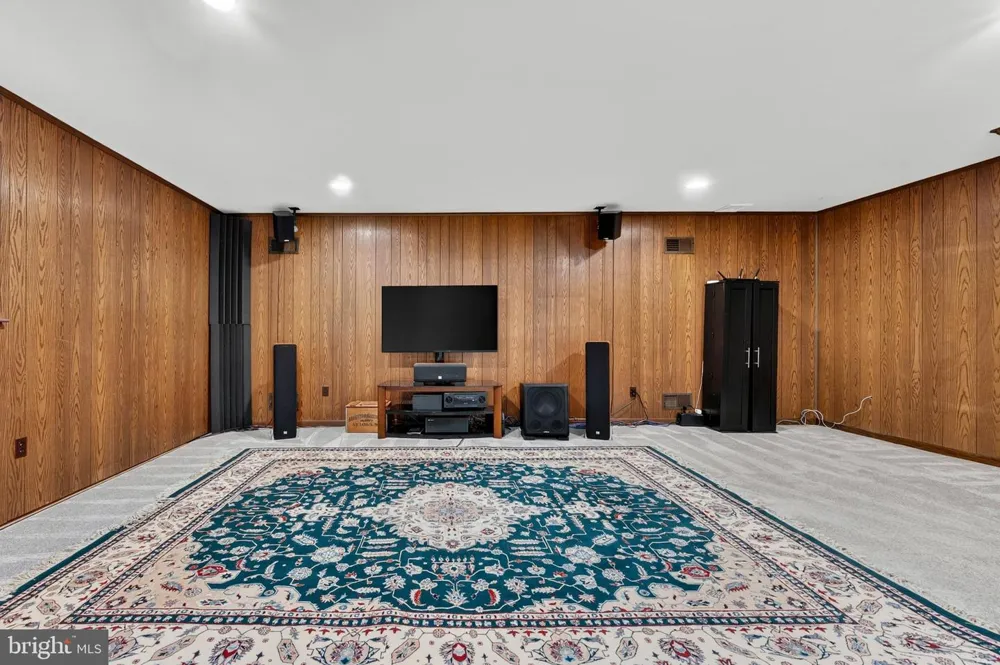 3914 RIVE DRIVE Alexandria, VA 22309
