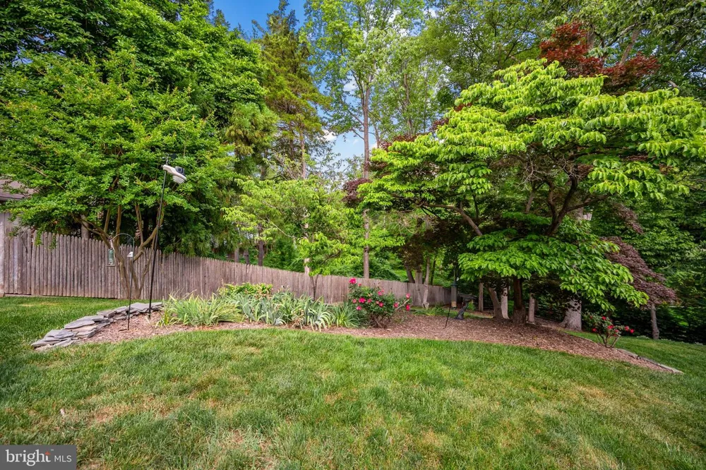 3914 RIVE DRIVE Alexandria, VA 22309