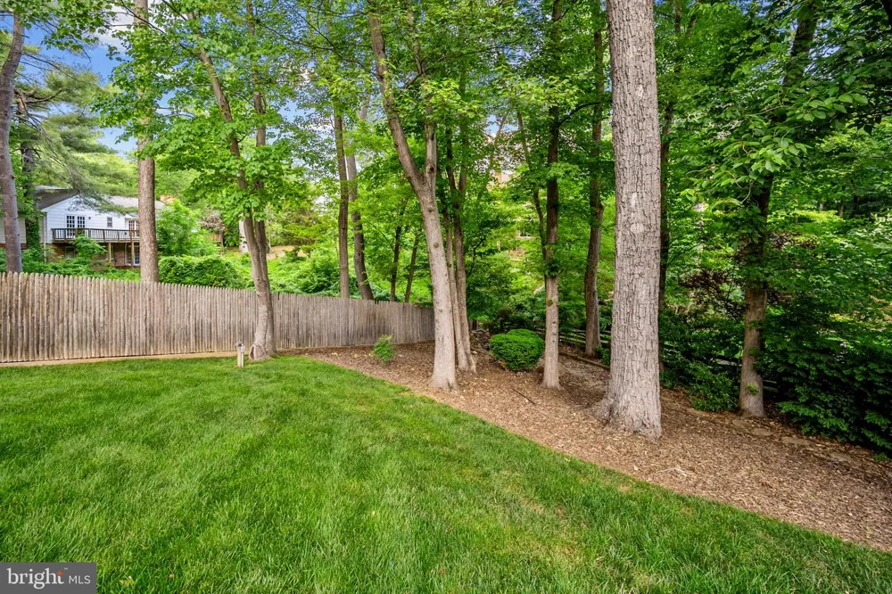 3914 RIVE DRIVE Alexandria, VA 22309