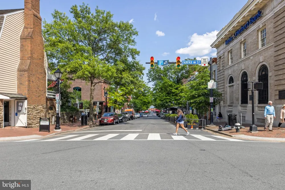 3914 RIVE DRIVE Alexandria, VA 22309