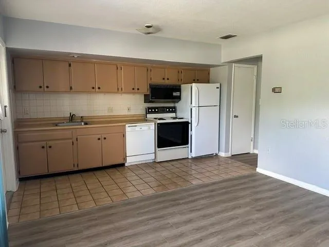 2301 W BAY DRIVE Largo, FL 33770