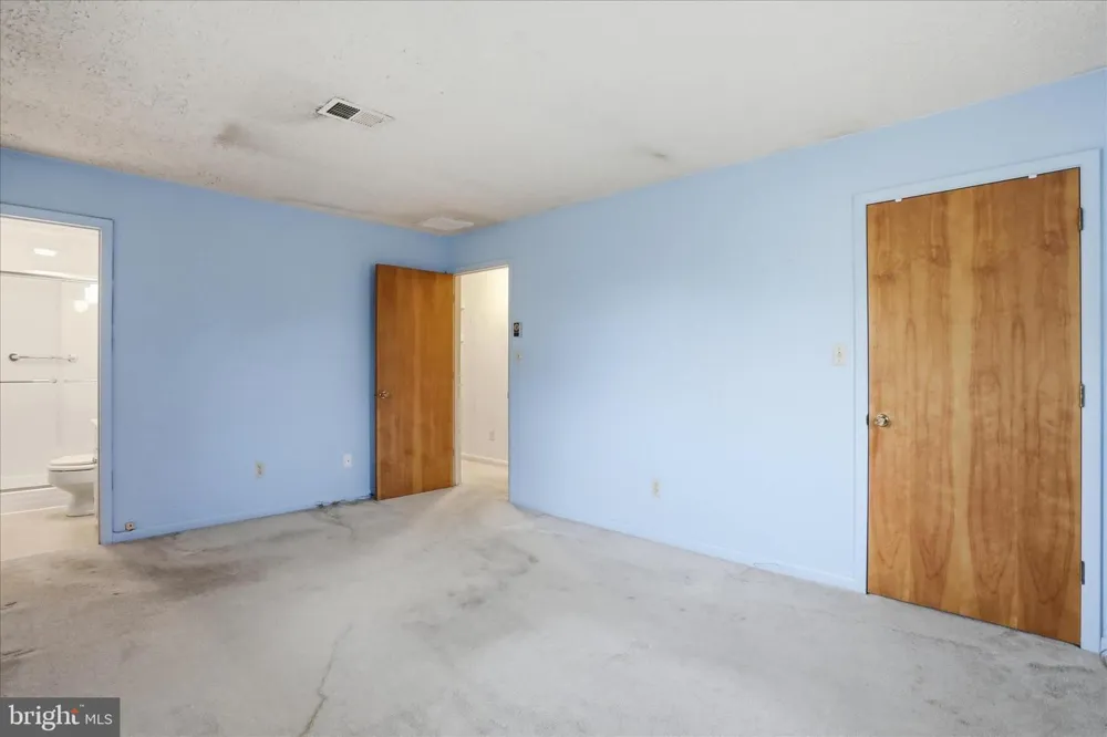 317 DAWN AVENUE Woodstock, VA 22664