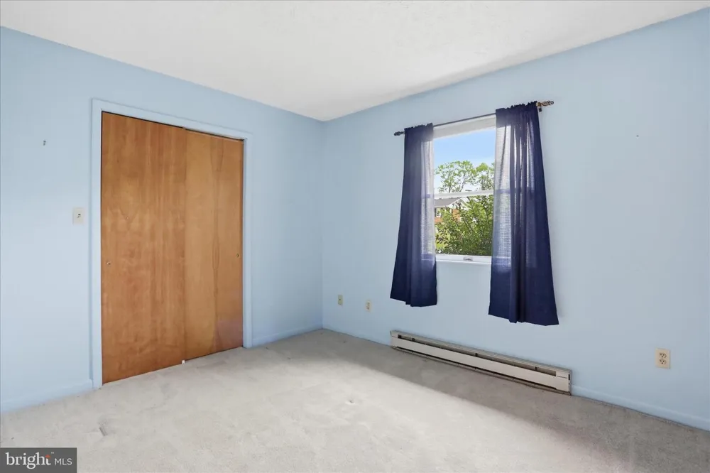 317 DAWN AVENUE Woodstock, VA 22664