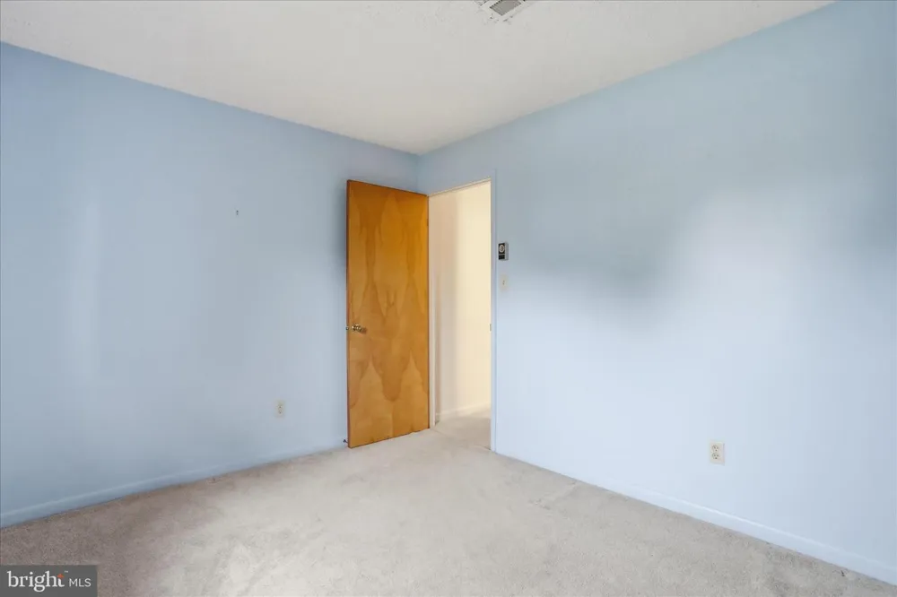 317 DAWN AVENUE Woodstock, VA 22664