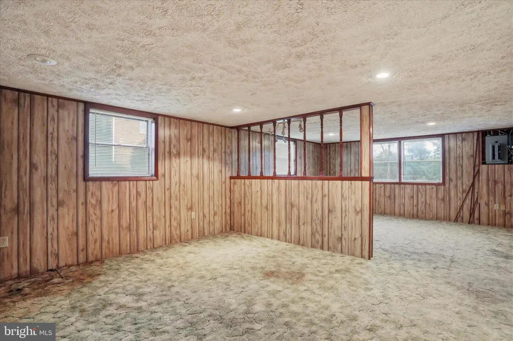 317 DAWN AVENUE Woodstock, VA 22664