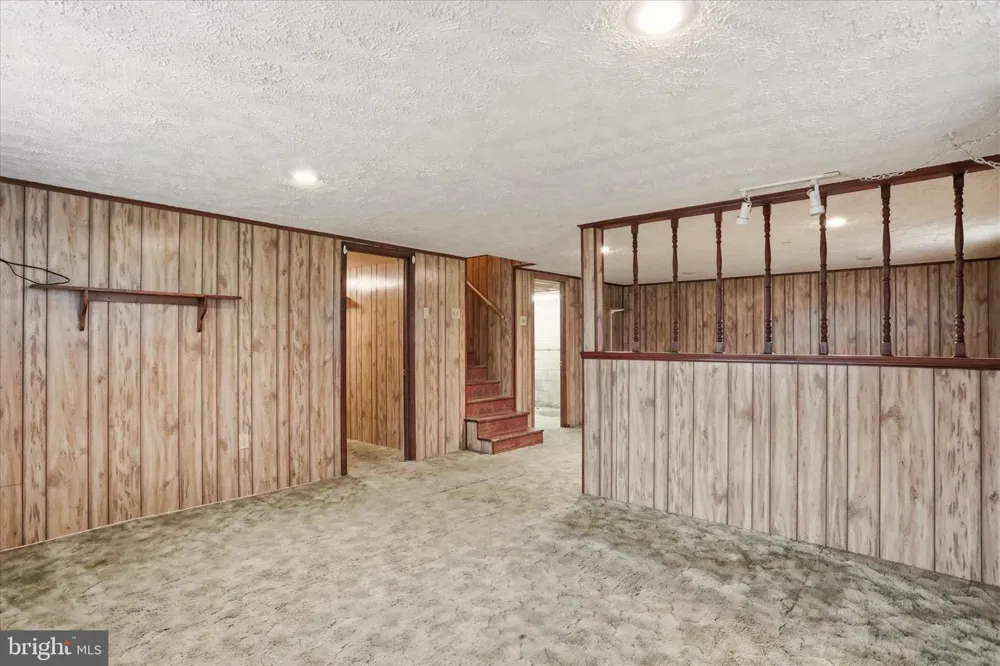 317 DAWN AVENUE Woodstock, VA 22664