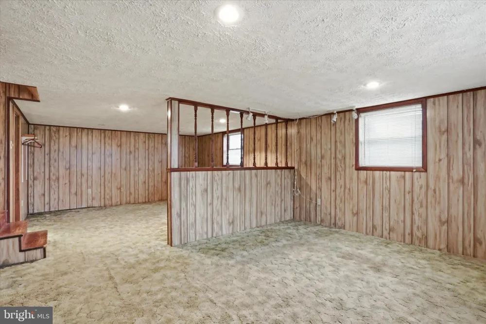 317 DAWN AVENUE Woodstock, VA 22664