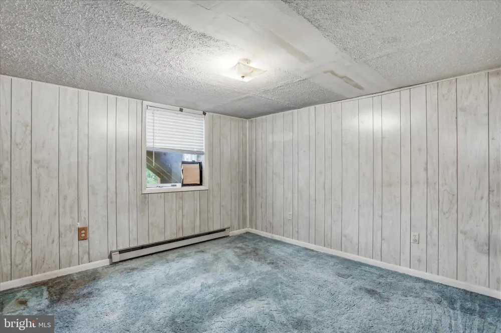 317 DAWN AVENUE Woodstock, VA 22664