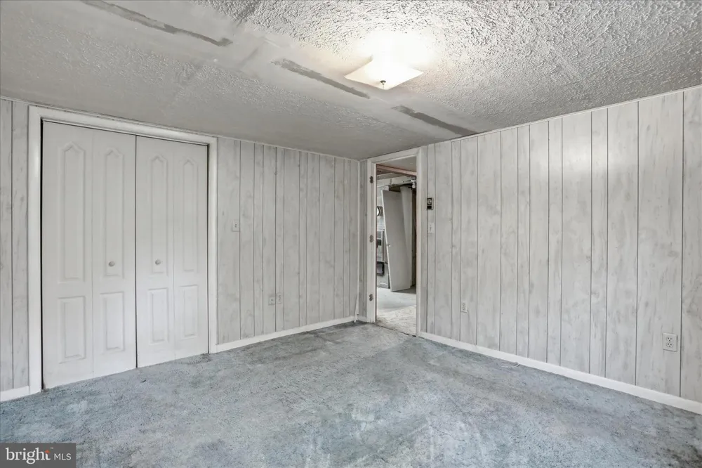 317 DAWN AVENUE Woodstock, VA 22664