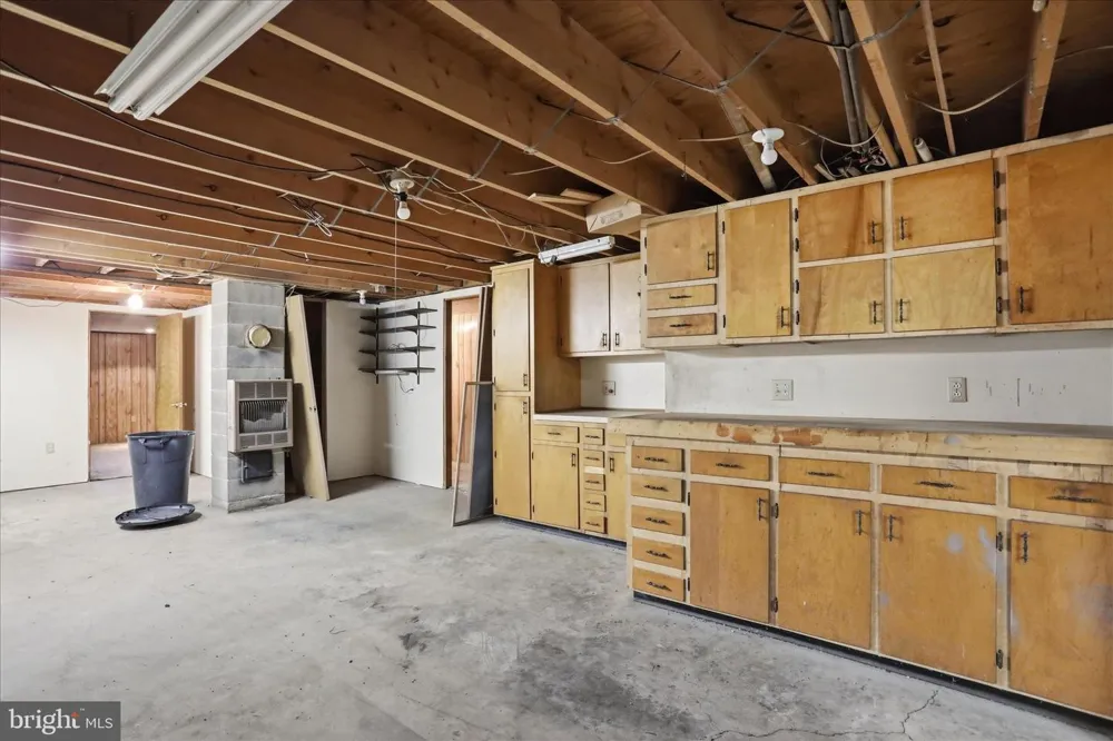 317 DAWN AVENUE Woodstock, VA 22664
