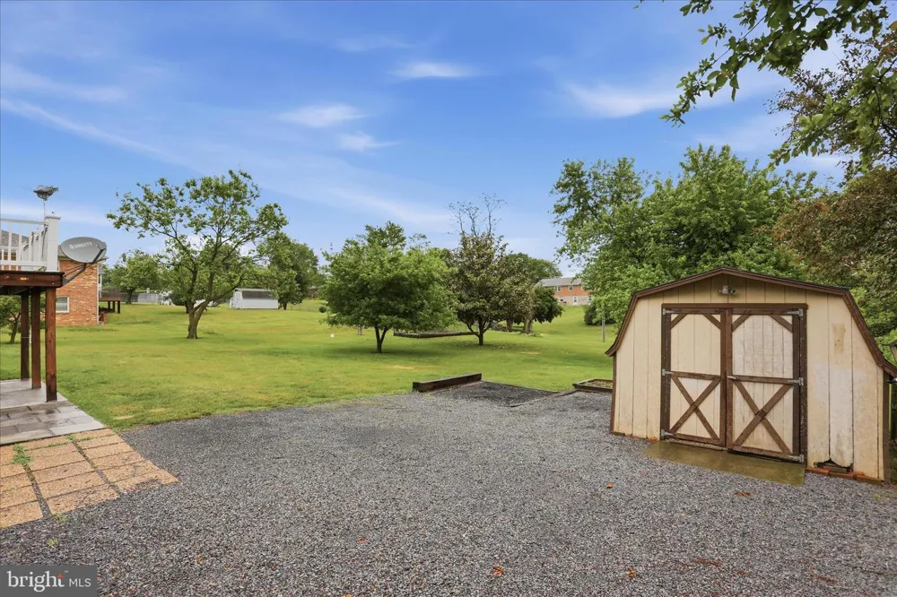 317 DAWN AVENUE Woodstock, VA 22664