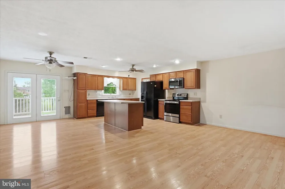 317 DAWN AVENUE Woodstock, VA 22664