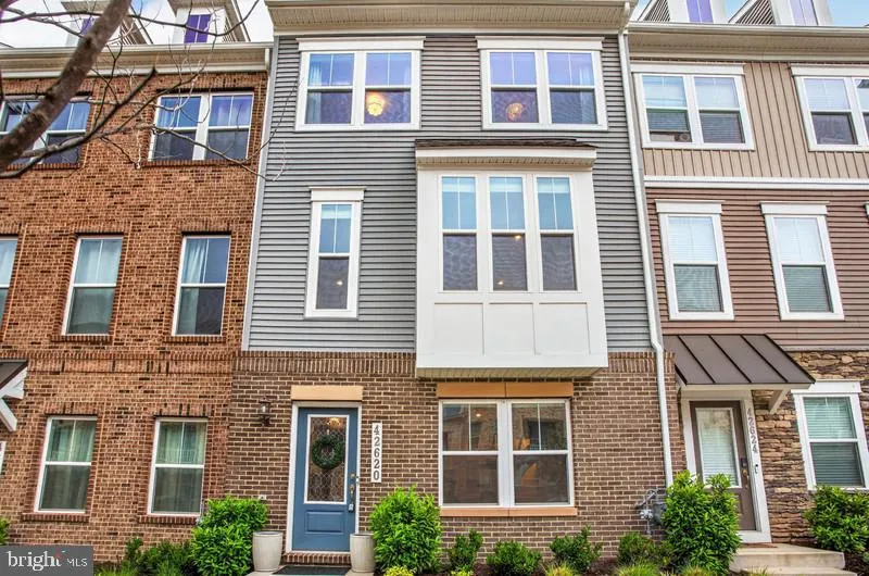 42620 PITLOCHRY TERRACE Sterling, VA 20166