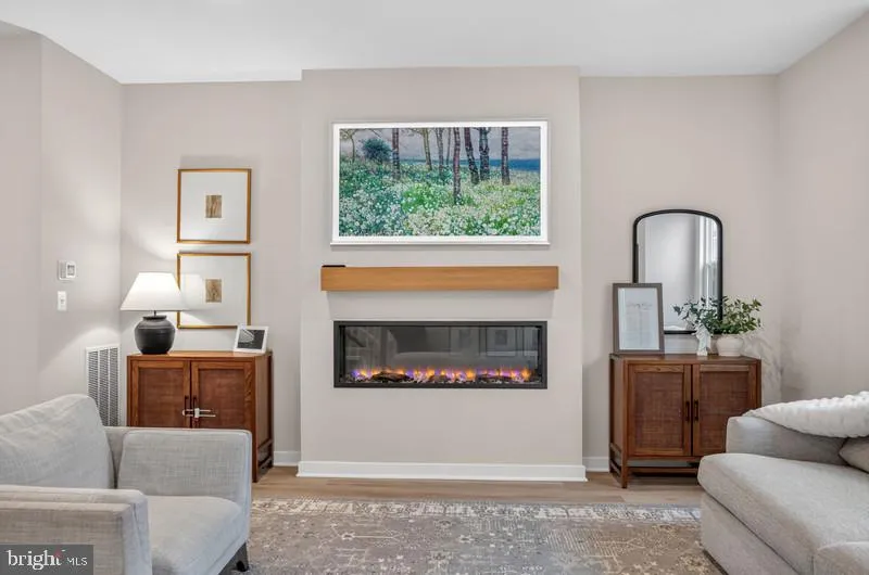42620 PITLOCHRY TERRACE Sterling, VA 20166