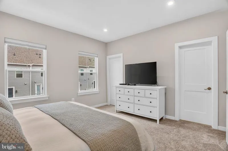 42620 PITLOCHRY TERRACE Sterling, VA 20166