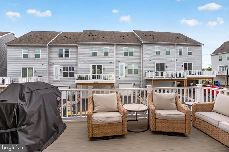 42620 PITLOCHRY TERRACE Sterling, VA 20166