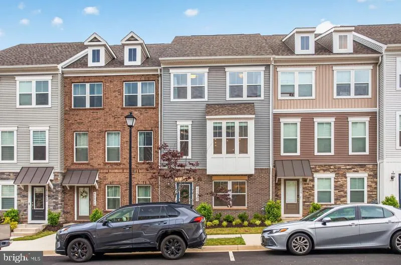 42620 PITLOCHRY TERRACE Sterling, VA 20166